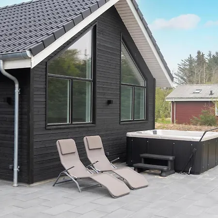 Gorgeous In With Jacuzzi Blokhus